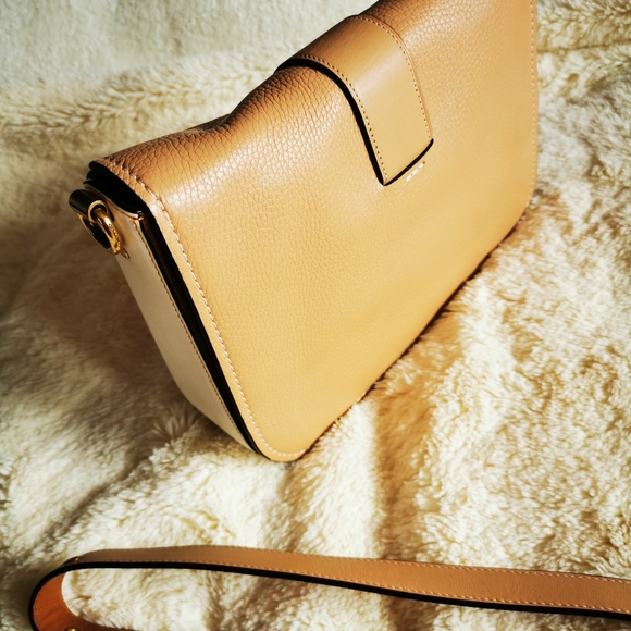 Page 27 Colour Block Leather Bag - Picture 8 of 12